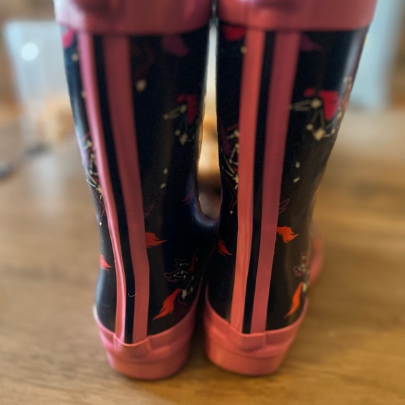 Hatley Unicorn Print Rain Boots - Pink and Black - Picture 3 of 9